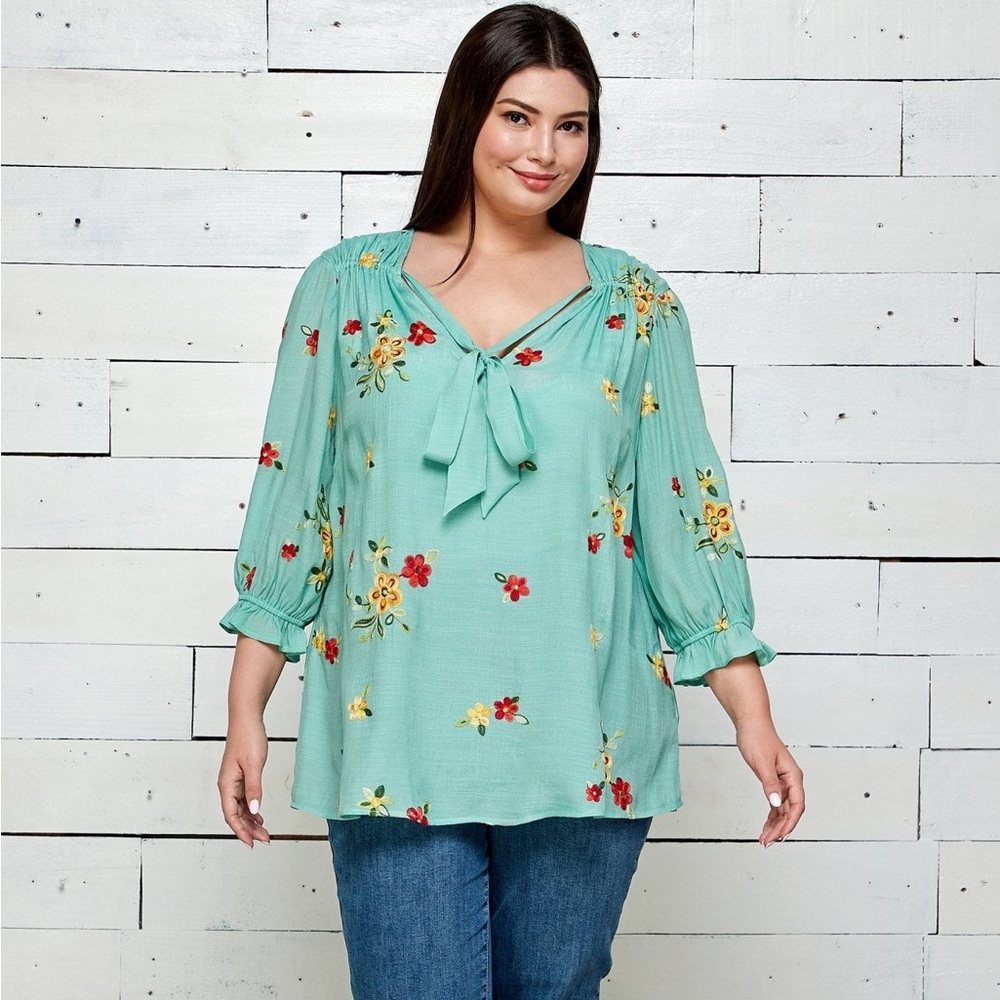 Figueroa & Flower 3/4 Sleeve Floral Embroidered V Neck Blouse Top Green Boho